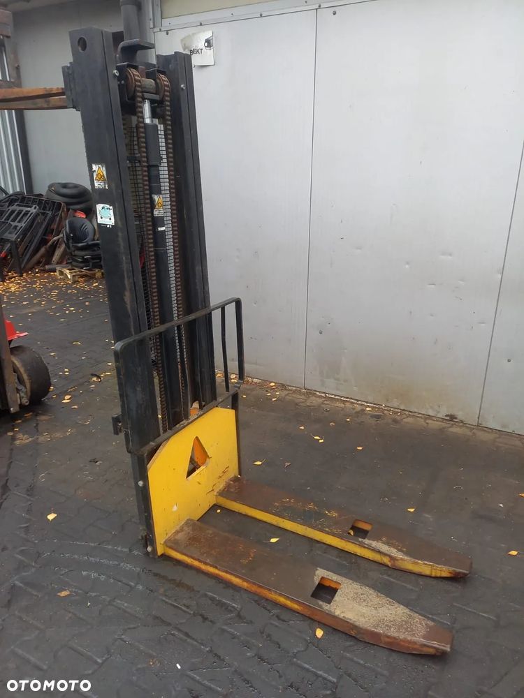 Lekki maszt od wózka widłowego - 1