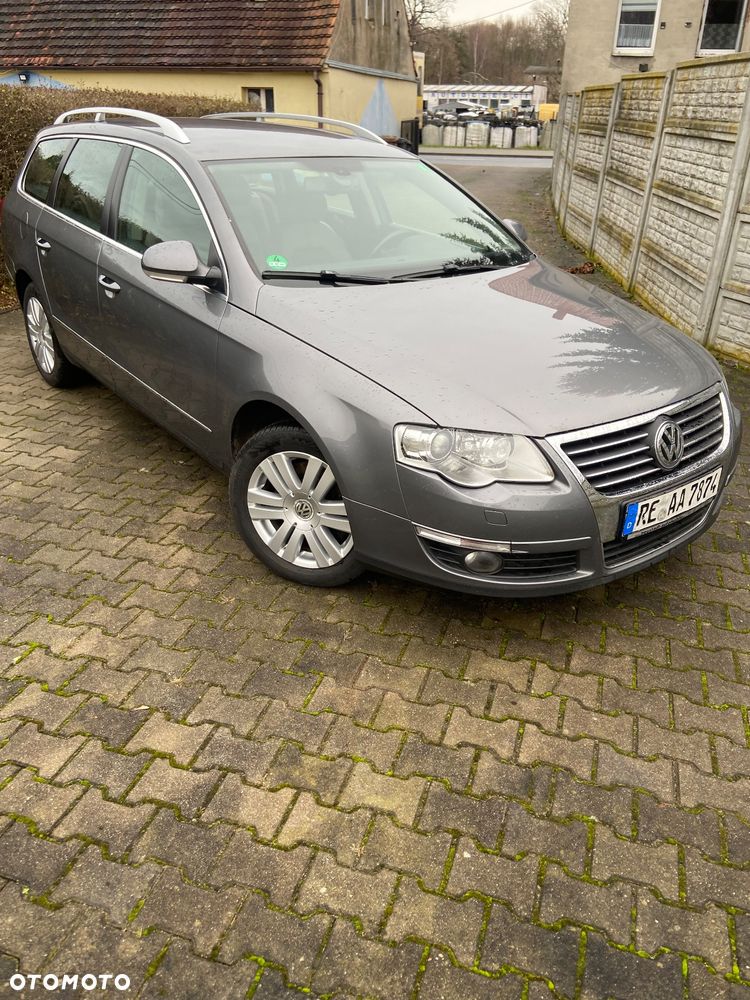 Volkswagen Passat 2.0 TDI DPF DSG Highline - 1