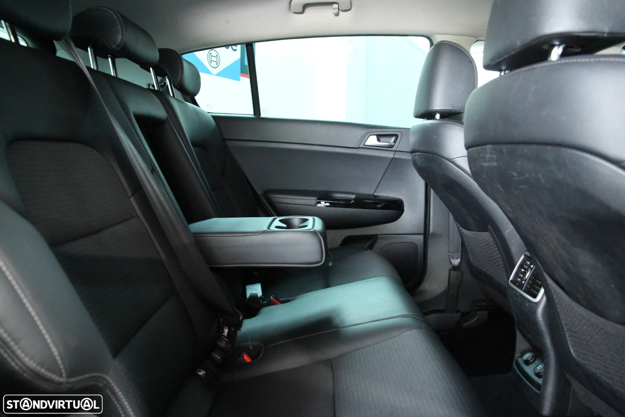 Kia Sportage 1.6 CRDI ISG SX - 23