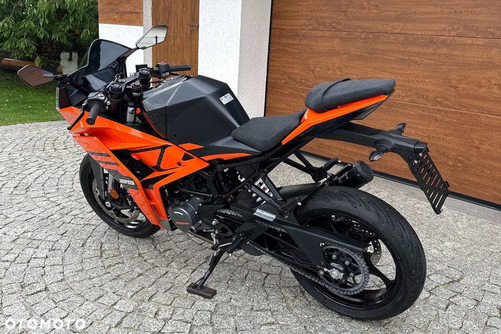 KTM RC 125 - 18