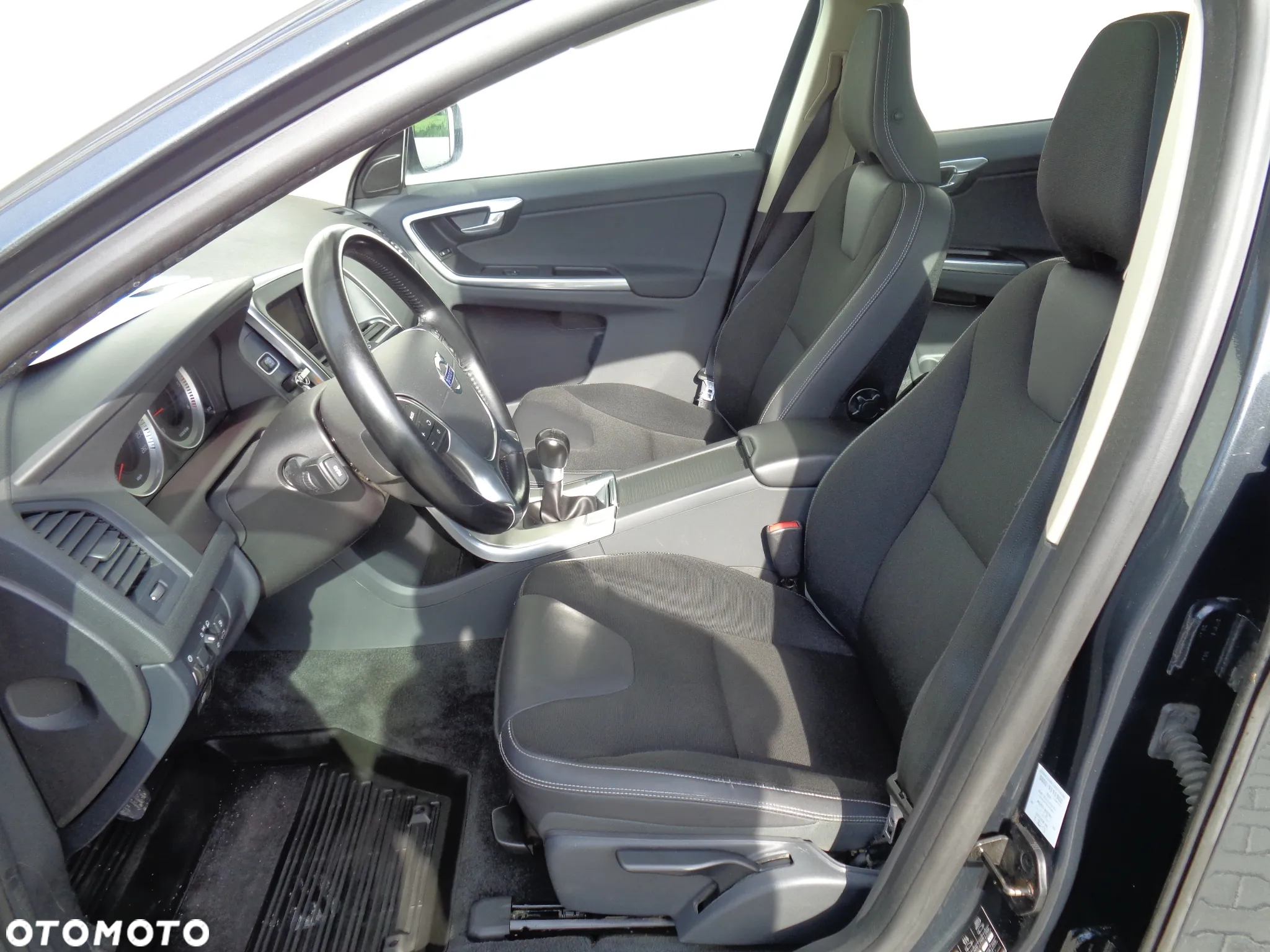 Volvo XC 60 - 8