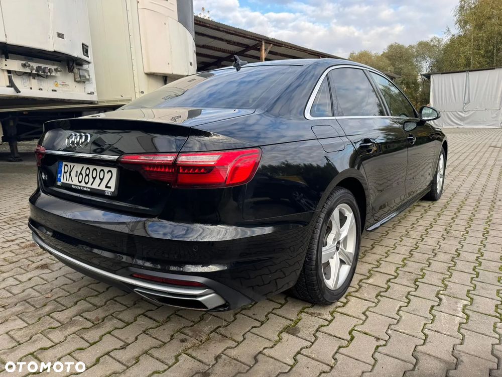 Audi A4 Limousine - 3