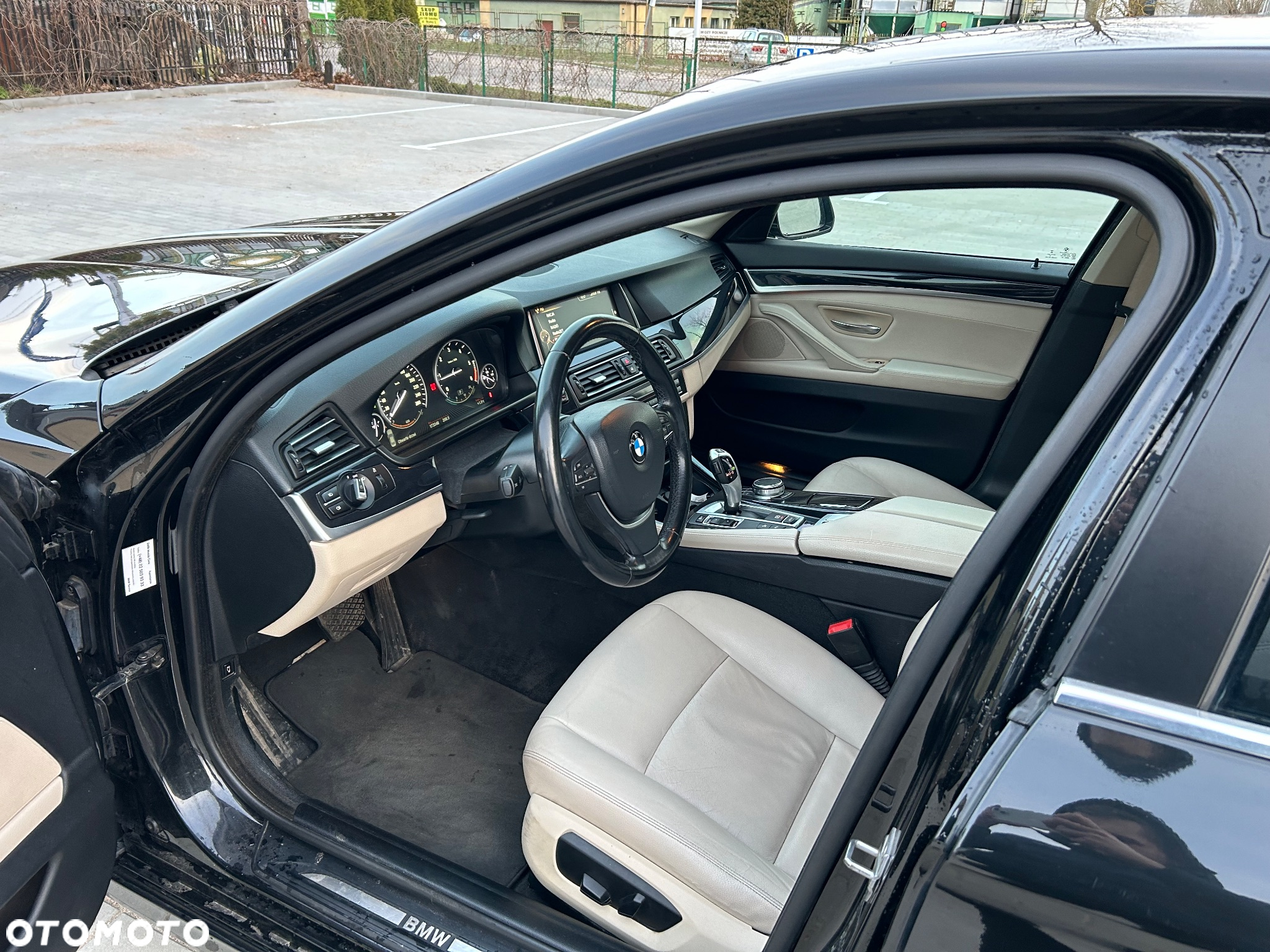 BMW Seria 5 520d xDrive - 6