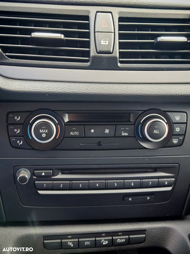 BMW X1 xDrive20d - 9