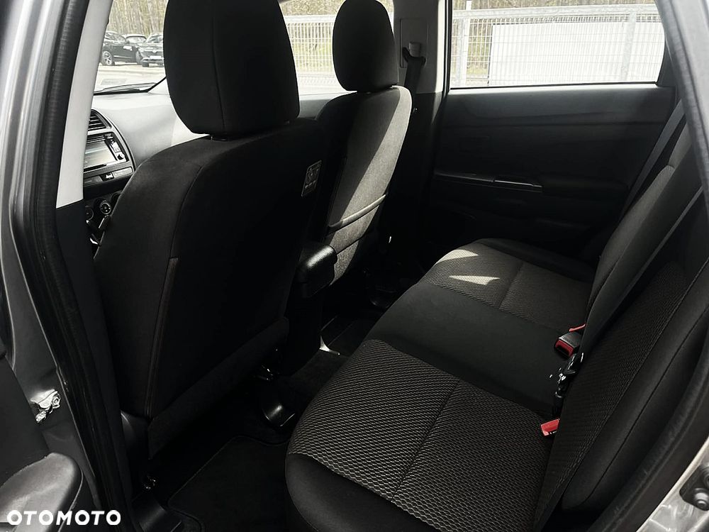 Mitsubishi ASX 2.0 Invite - 11