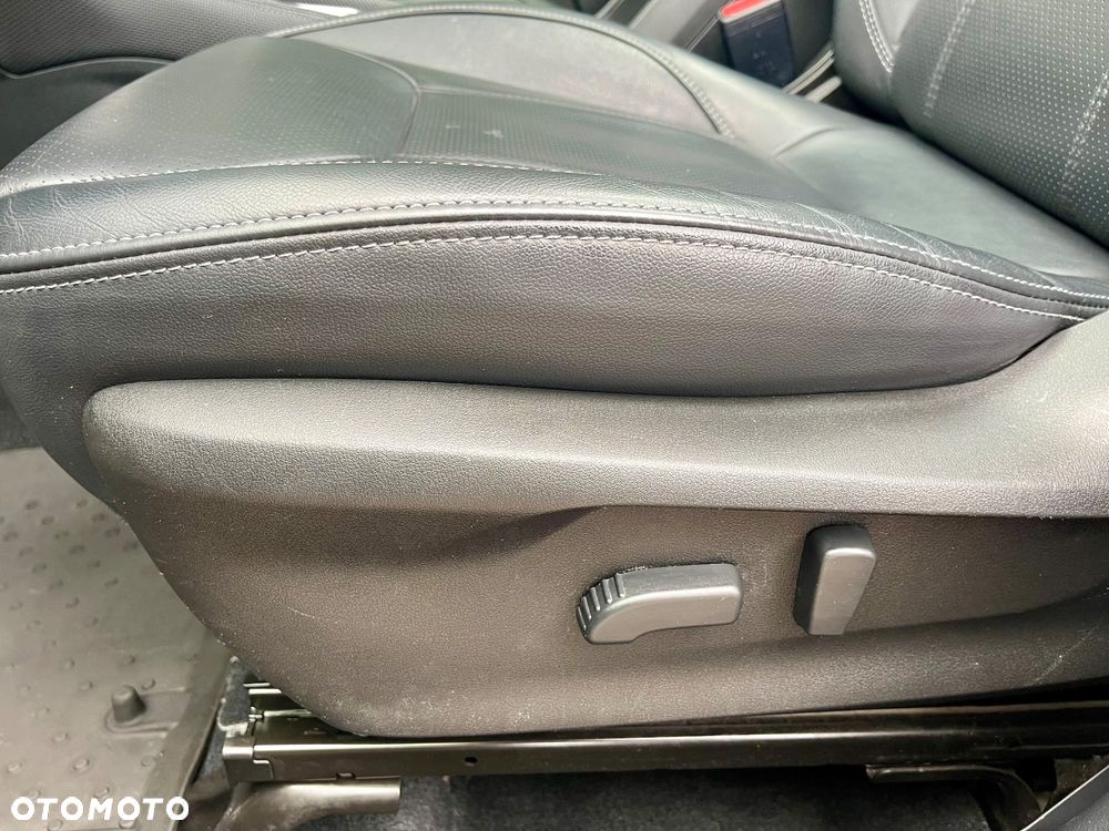 Subaru Forester 2.0i-L Platinum (EyeSight) Lineartronic - 32