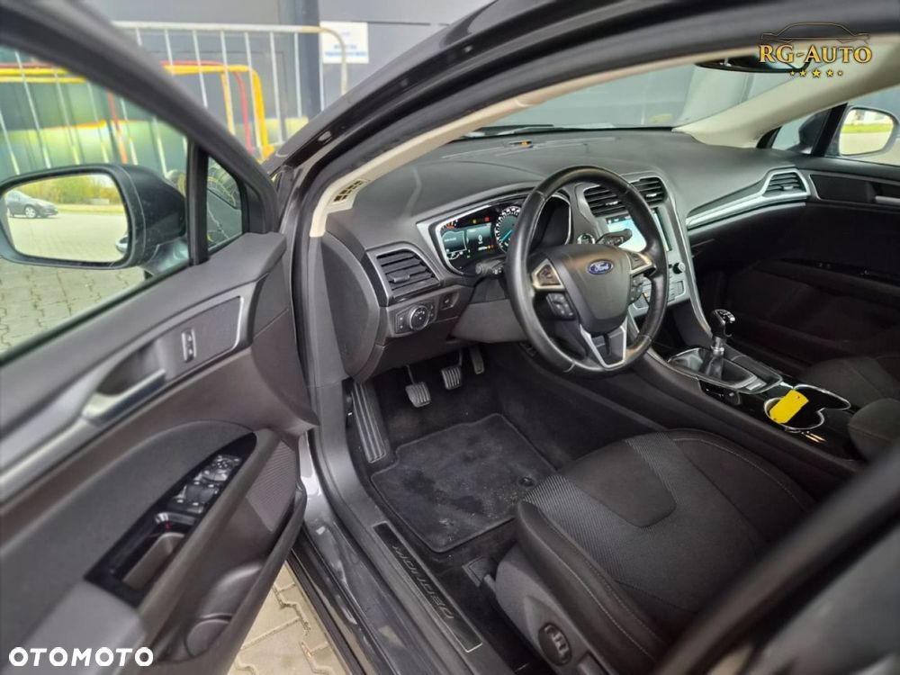 Ford Mondeo - 25