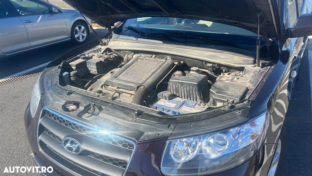 Hyundai Santa Fe 2.2 DSL VGT 5 SEATS 4WD+ - 11