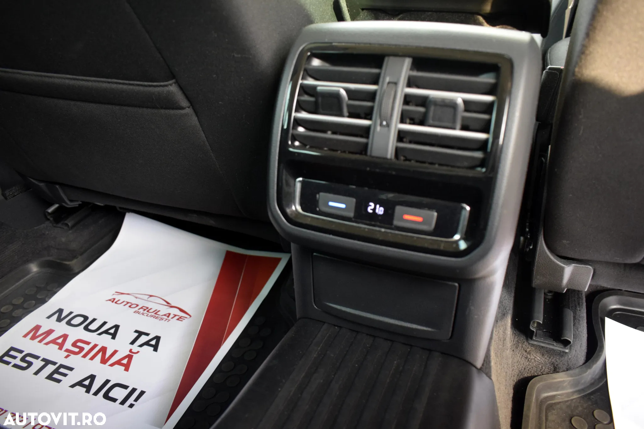 Volkswagen Passat Variant 2.0 TDI DSG Highline - 11