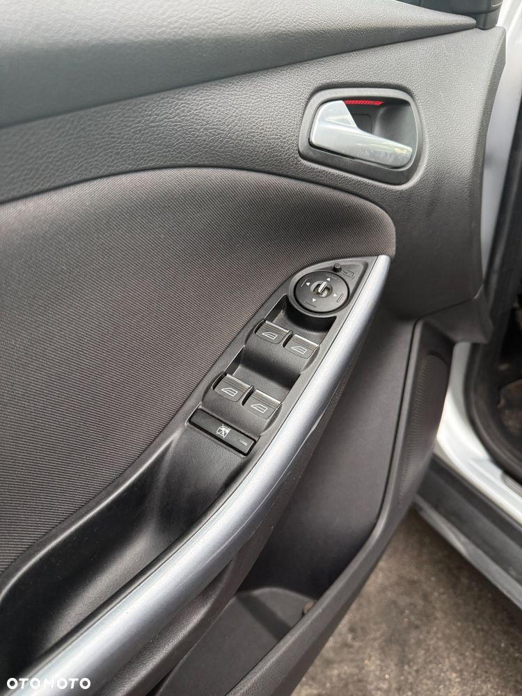 Ford Focus 1.6 TDCi Titanium - 6