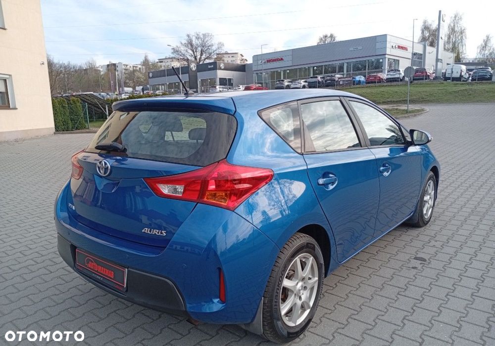 Toyota Auris - 10