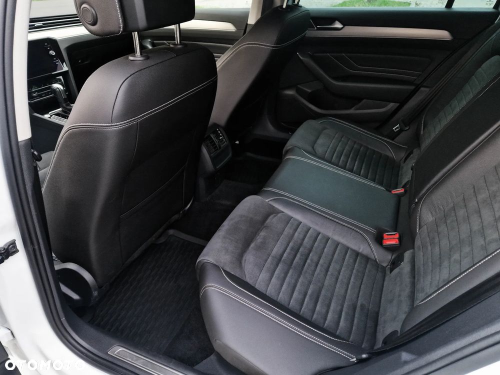 Volkswagen Passat 1.5 TSI EVO Elegance DSG - 16