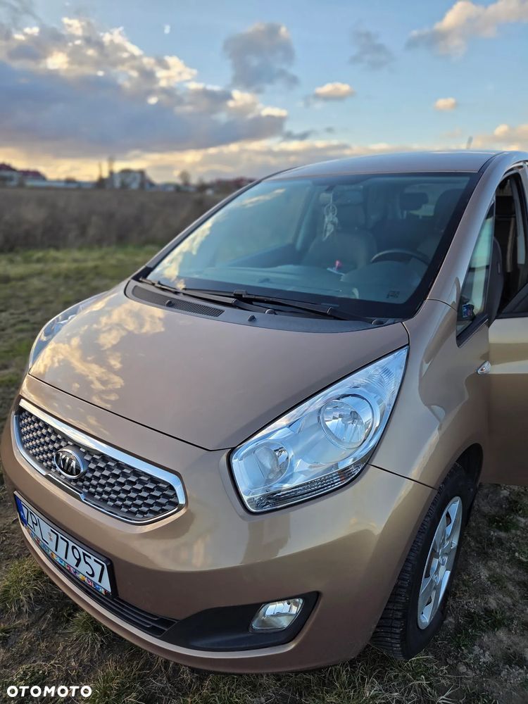Kia Venga - 19