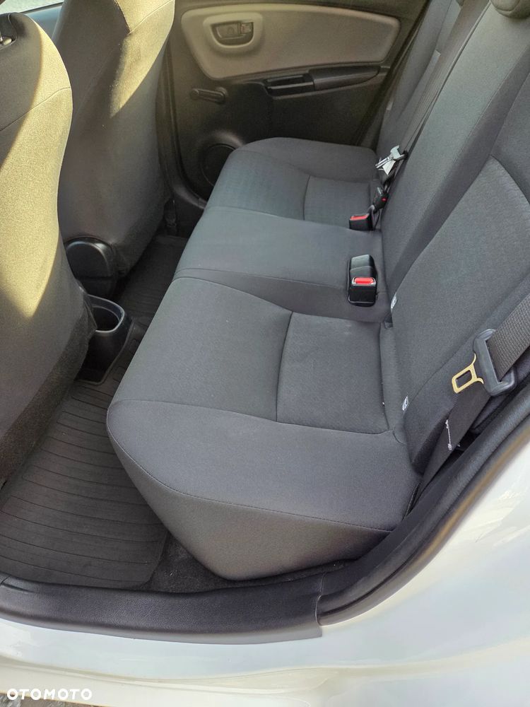 Toyota Yaris 1.5 Active - 21