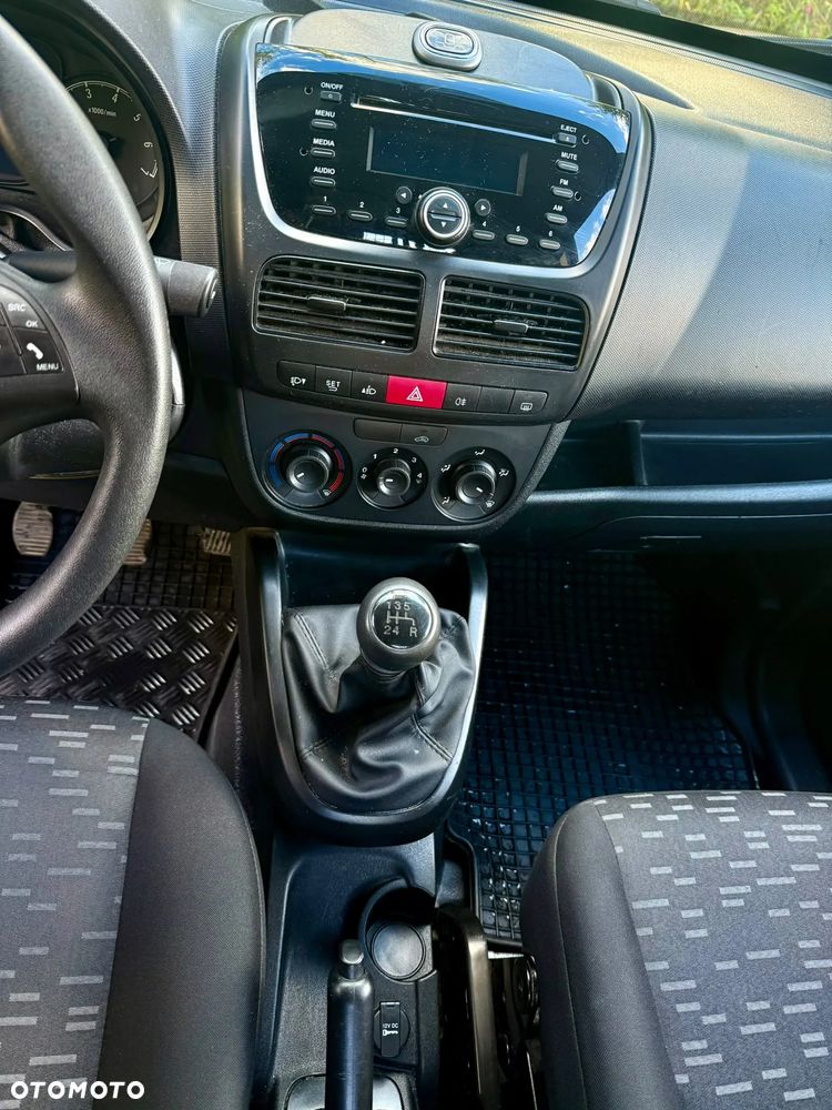 Opel Combo - 16