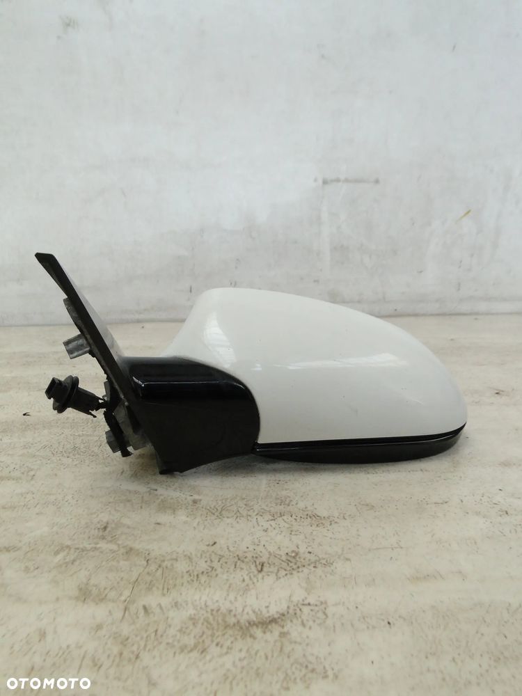 BMW 1 E81 E82 LIFT LUSTERKO LEWE 3 PIN EUROPA - 6