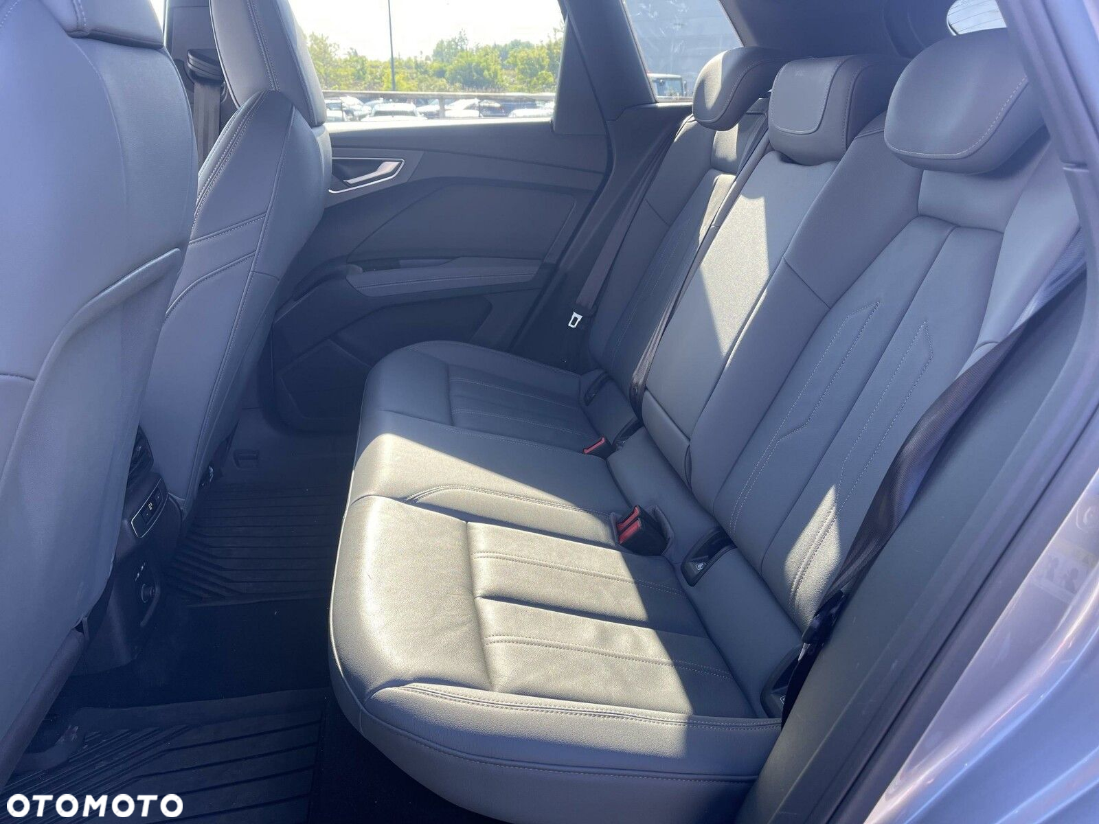 Audi Q4 e-tron - 13