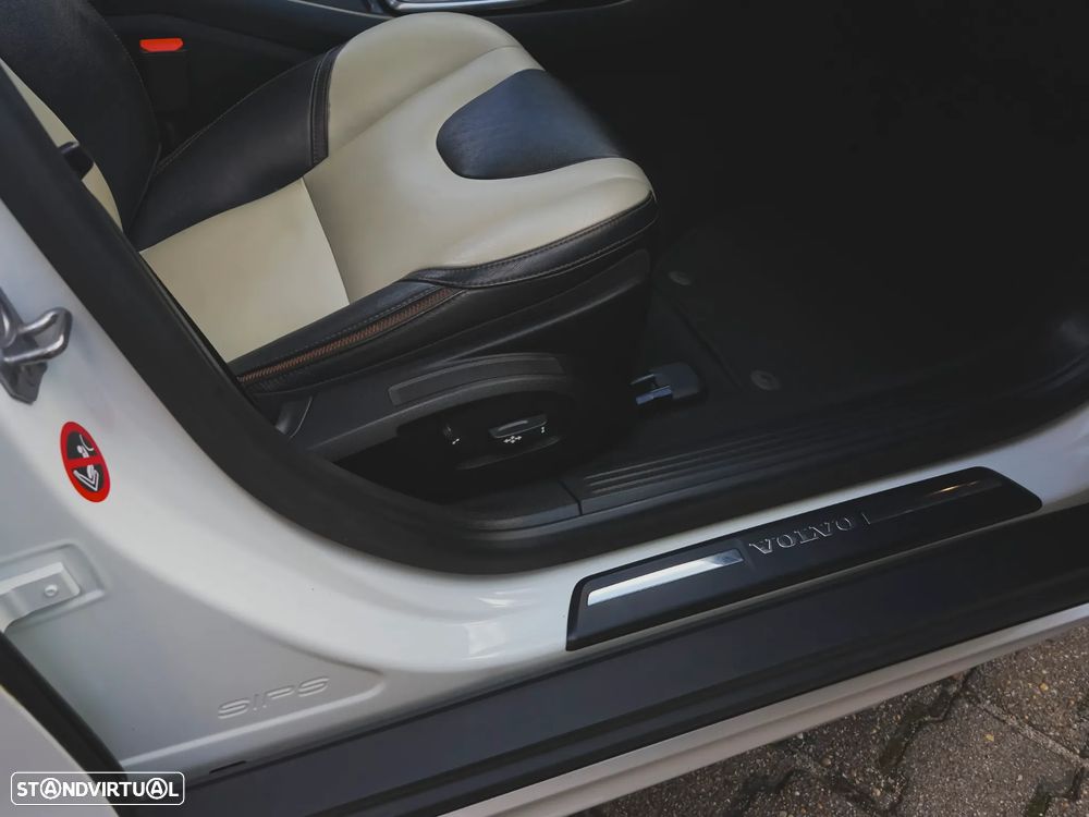 Volvo V40 2.0 D3 Summum Geartronic - 27