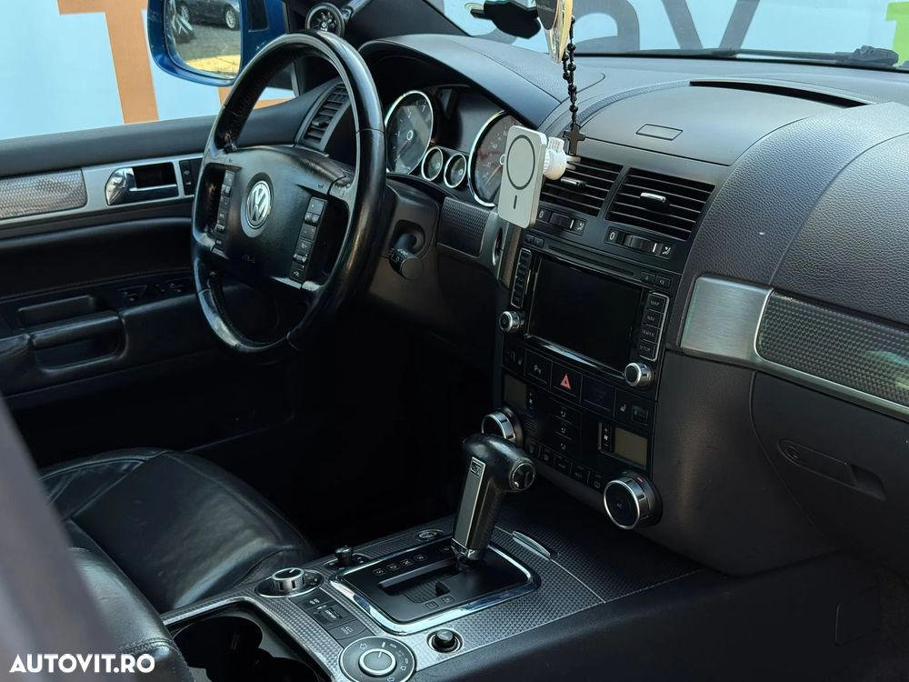 Volkswagen Touareg - 22