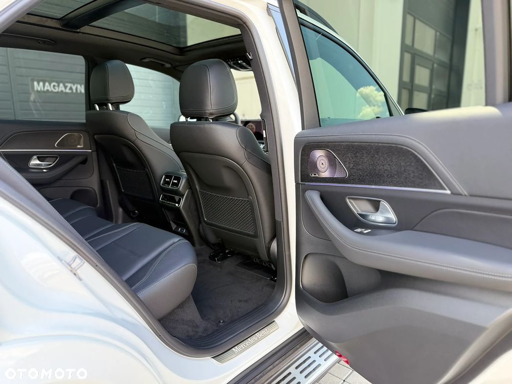 Mercedes-Benz GLE - 28