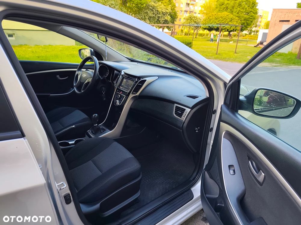 Hyundai i30 1.4 Style - 12