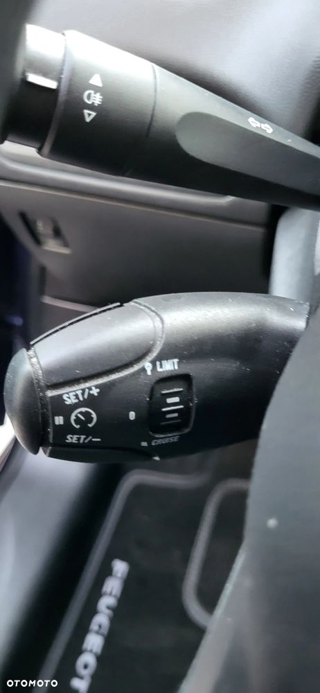 Peugeot 208 1.2 PureTech Active - 30
