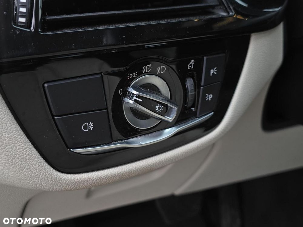 BMW Seria 5 520d - 19