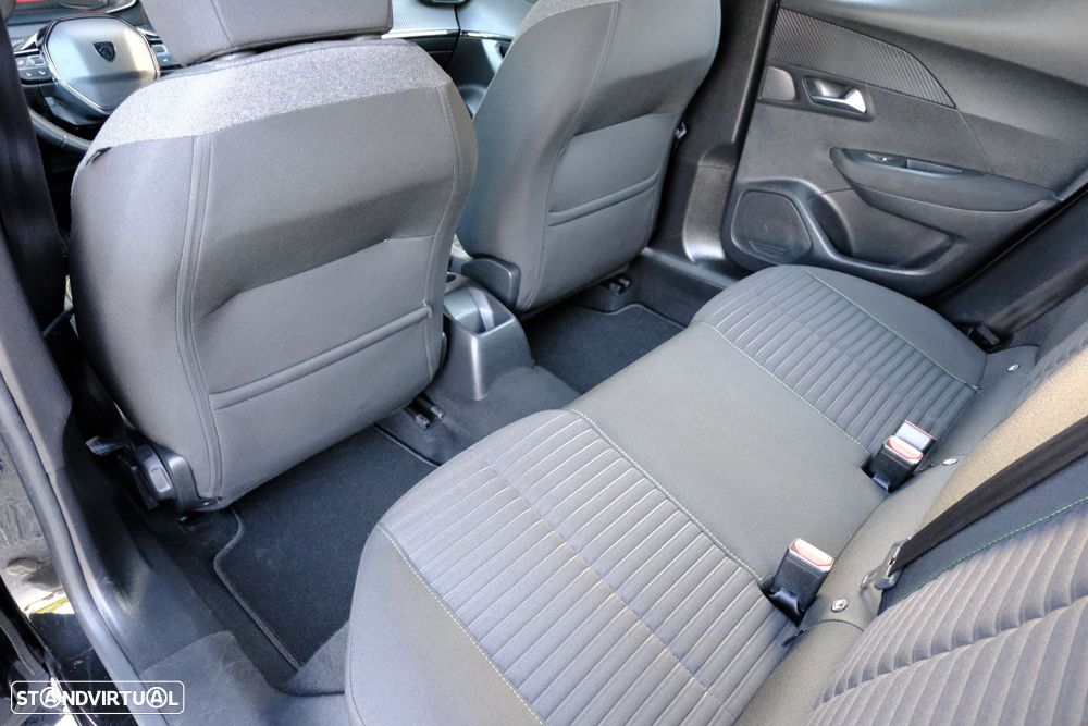 Peugeot 2008 1.2 PureTech Style - 11
