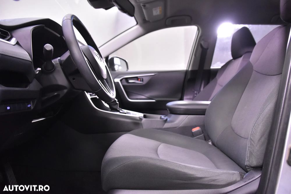Toyota RAV4 - 23