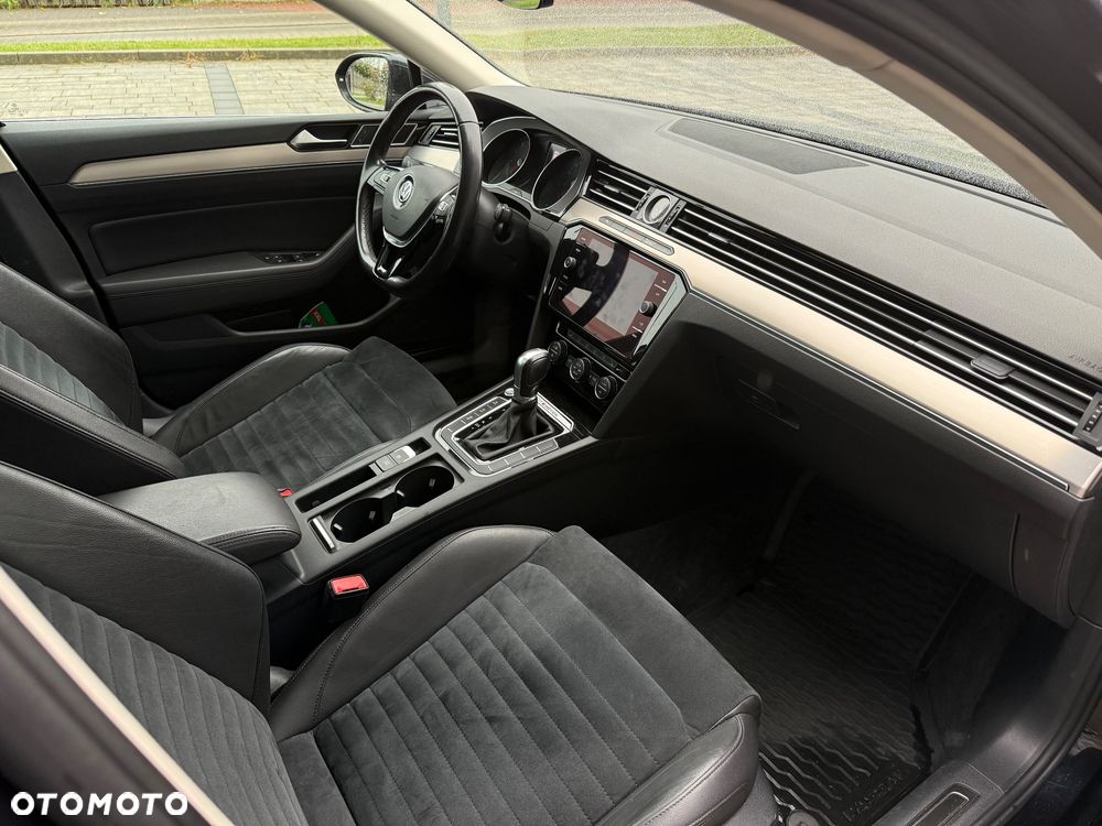 Volkswagen Passat 2.0 TSI BMT 4Mot Highline DSG - 13