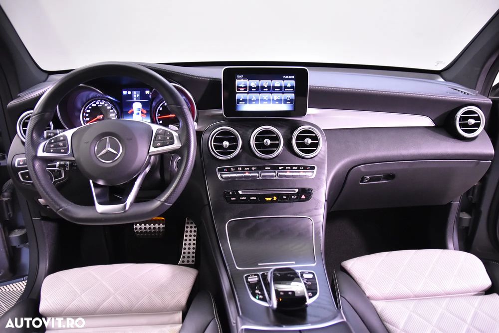 Mercedes-Benz GLC Coupe 300 4MATIC - 9