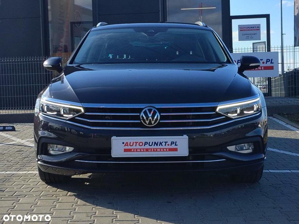 Volkswagen Passat - 2