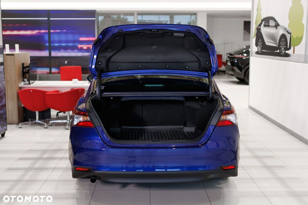 Toyota Camry 2.5 Hybrid Prestige CVT - 23