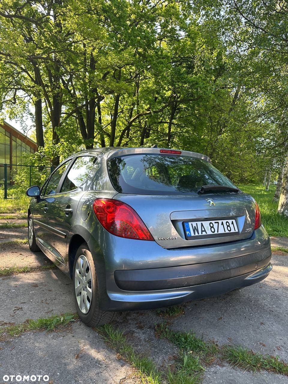 Peugeot 207 - 1