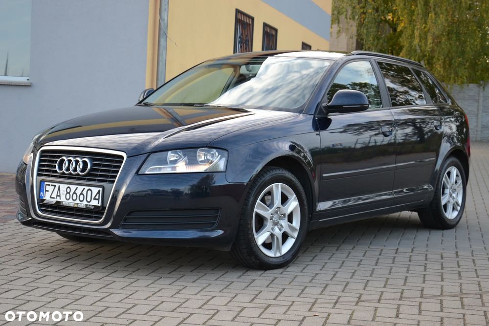 Audi A3 Sportback 1.4 TFSI Attraction - 2