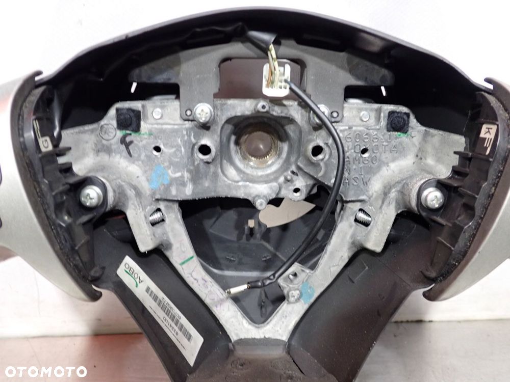 KIEROWNICA TOYOTA COROLLA E15 - 8