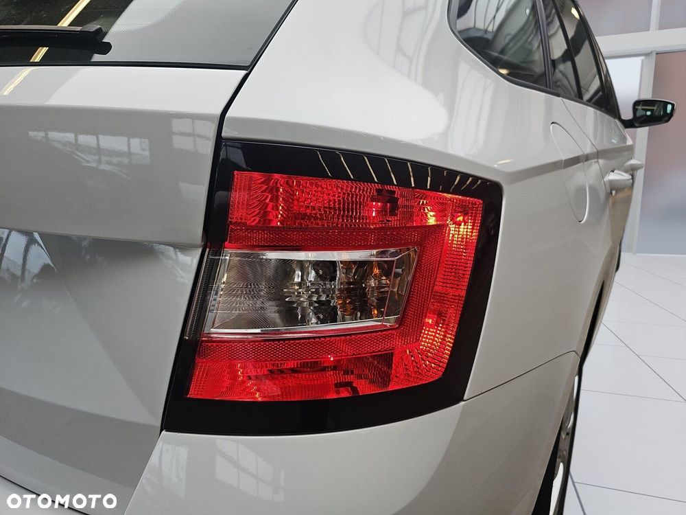 Skoda Fabia 1.0 TSI Ambition - 33