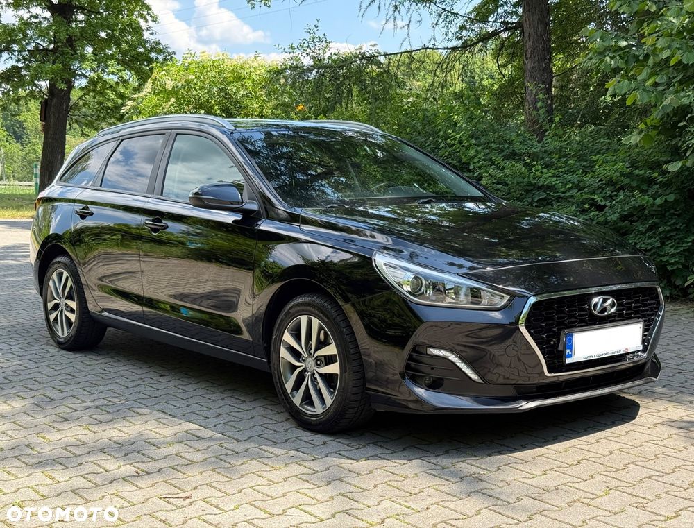 Hyundai i30 1.6 D Comfort DCT - 1