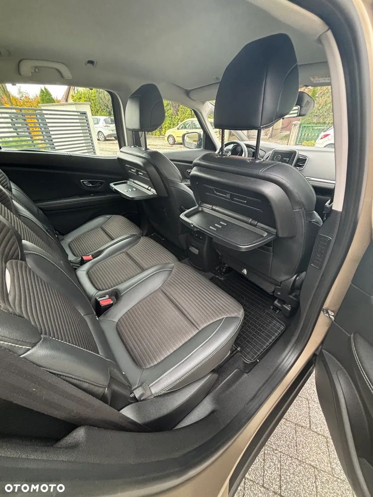 Renault Scenic - 8