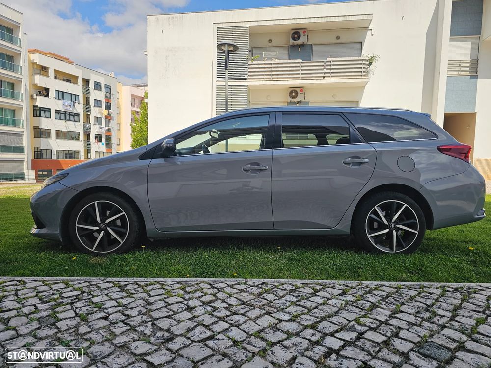 Toyota Auris Touring Sports 1.4 D-4D Comfort+Pack Sport - 4