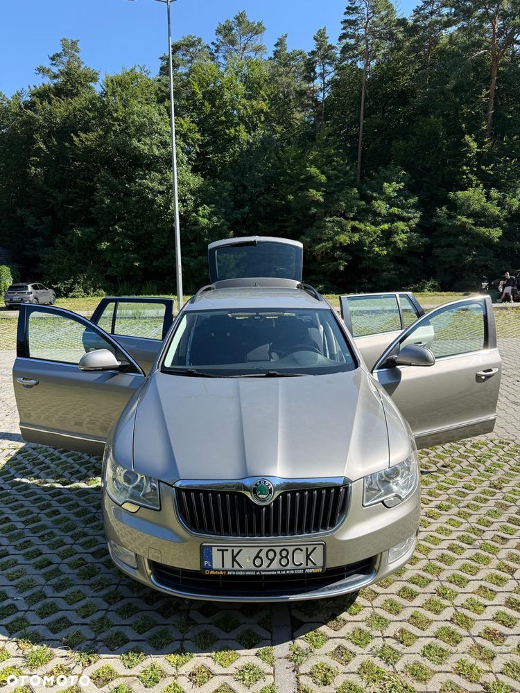 Skoda Superb 2.0 TDI Comfort DSG - 12