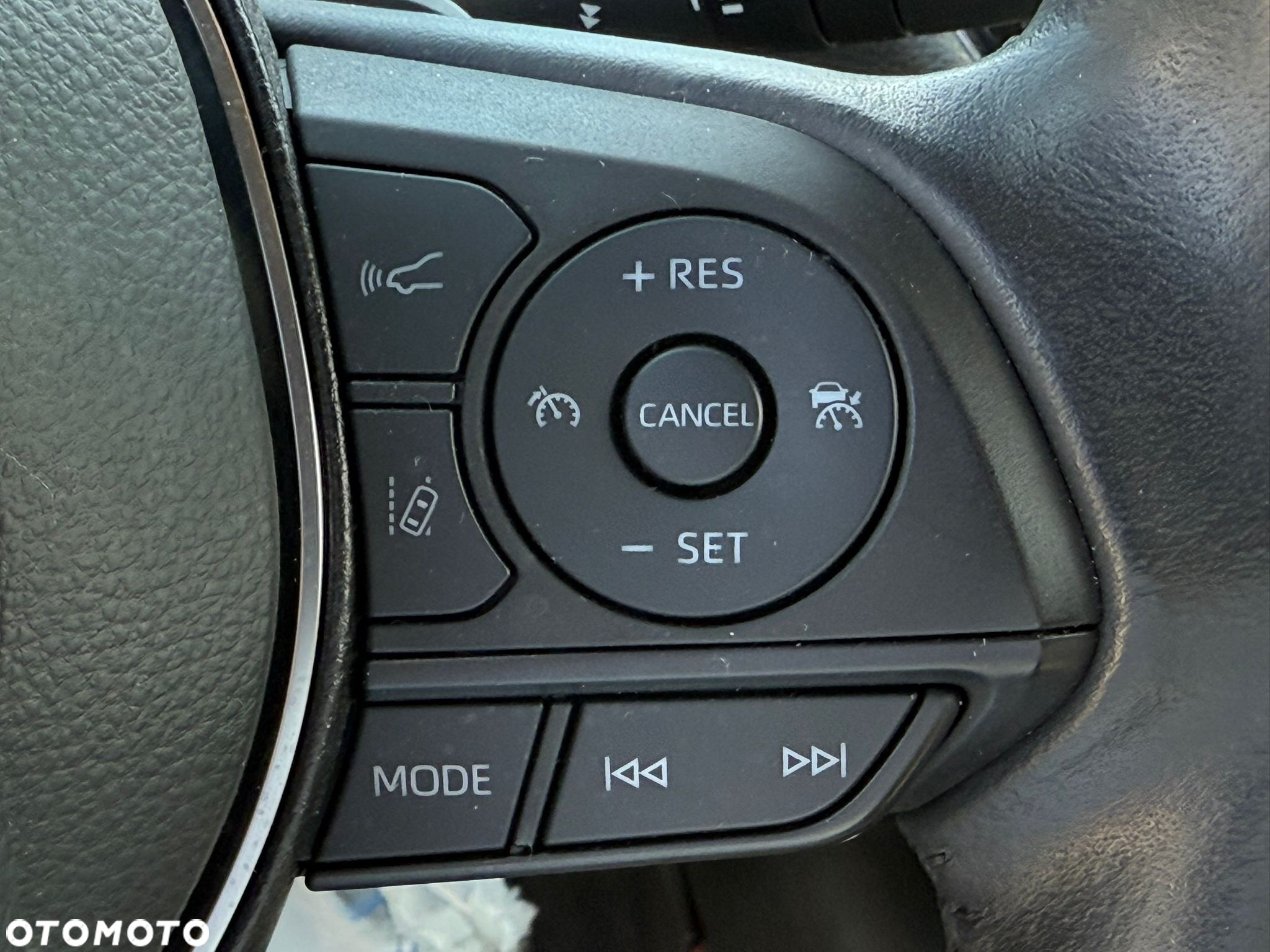 Toyota Corolla 2.0 Hybrid Comfort - 20
