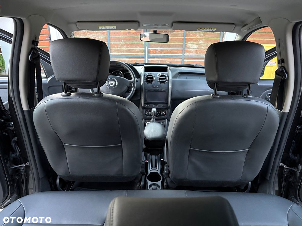 Dacia Duster 1.6 SCe Urban Explorer S&S - 25