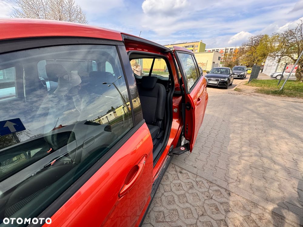 Ford Grand C-MAX 1.6 TDCi Edition - 19