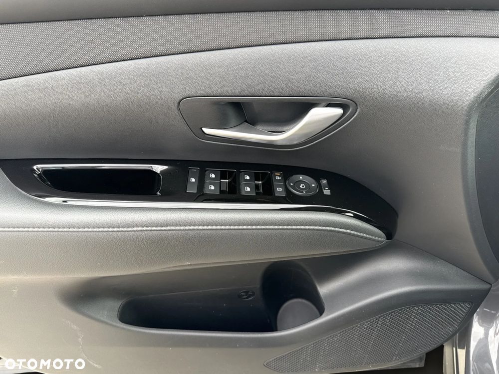 Hyundai Tucson 1.6 T-GDi HEV Smart 2WD - 16