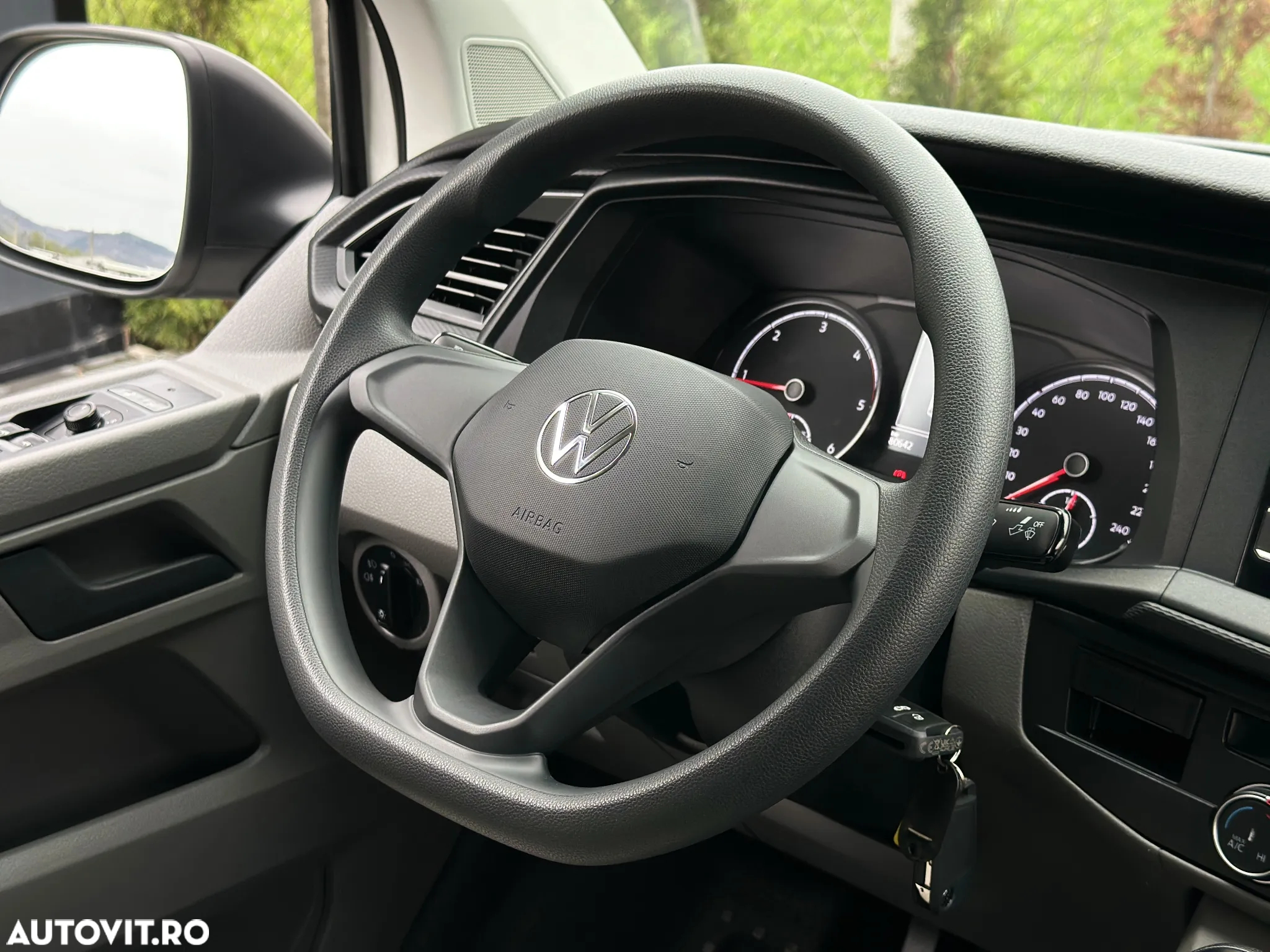 Volkswagen Transporter - 15