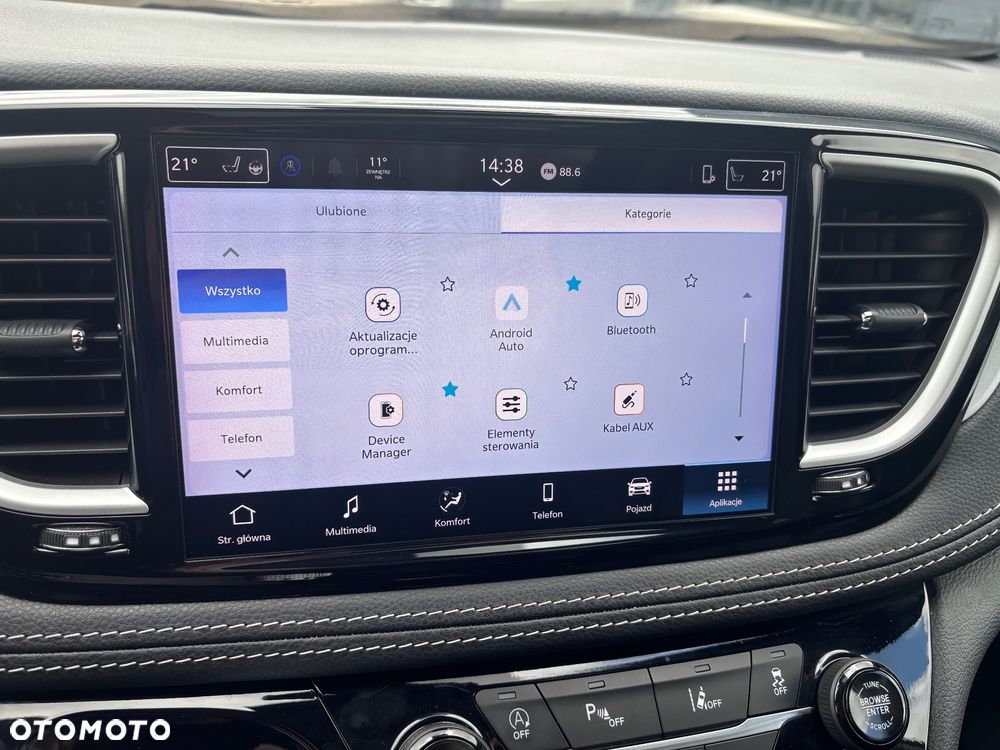 Chrysler Pacifica - 32