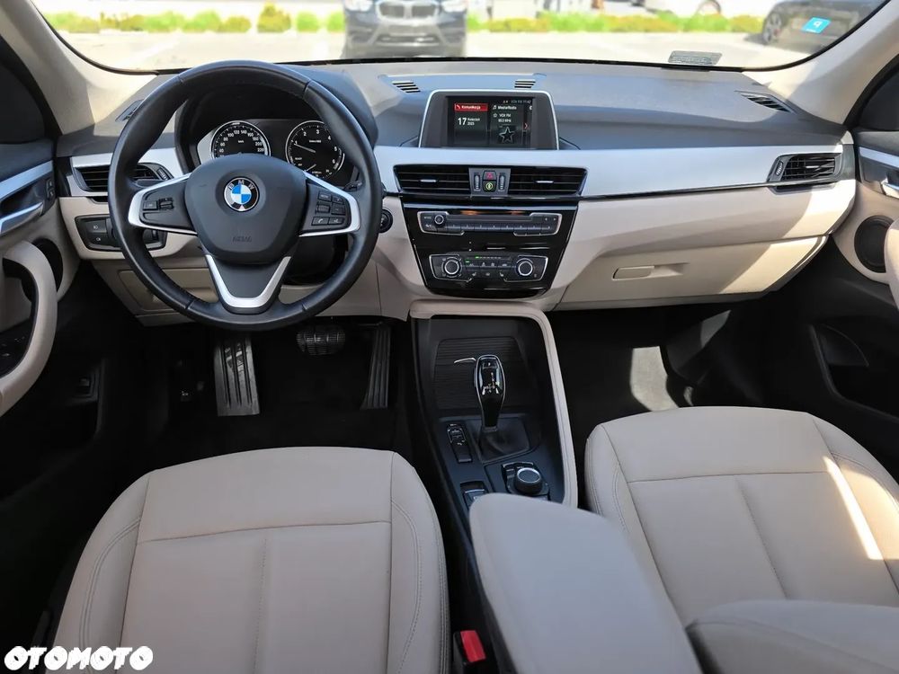 BMW X1 sDrive16d xLine - 16