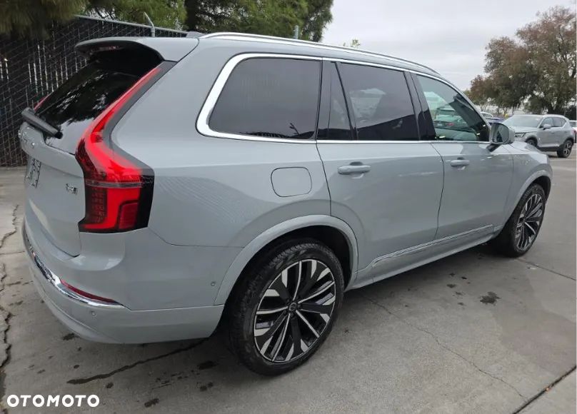 Volvo XC 90 - 4