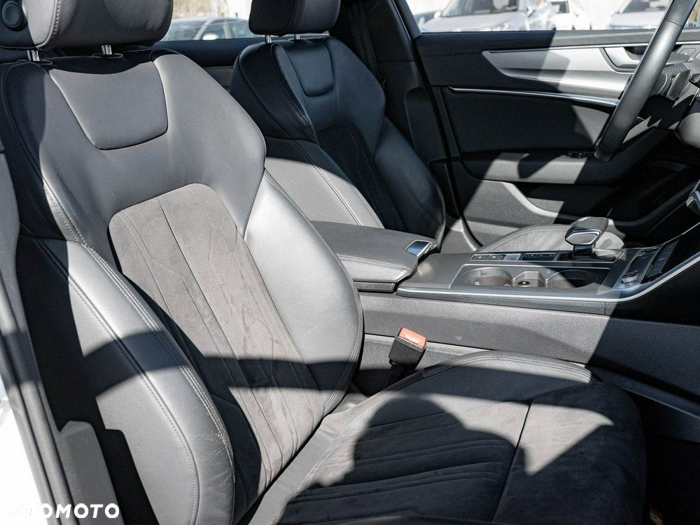 Audi A6 Avant - 32